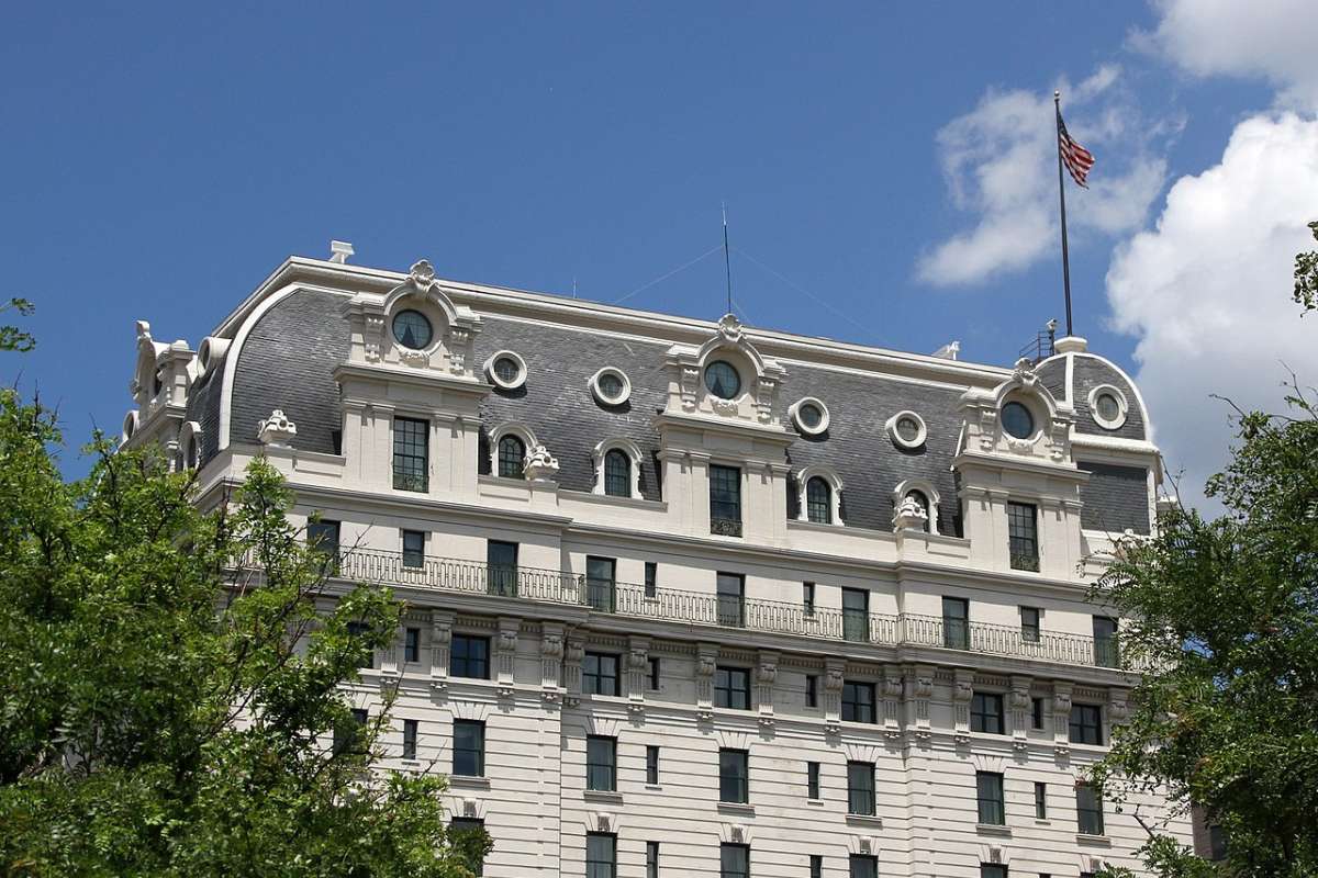 You are currently viewing Willard InterContinental Hotel: Haunted Grandeur in Washington, D.C.