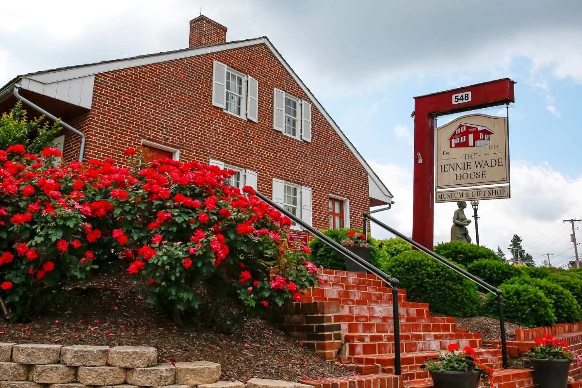 Read more about the article Jennie Wade House: Haunted House in Gettysburg, PA
